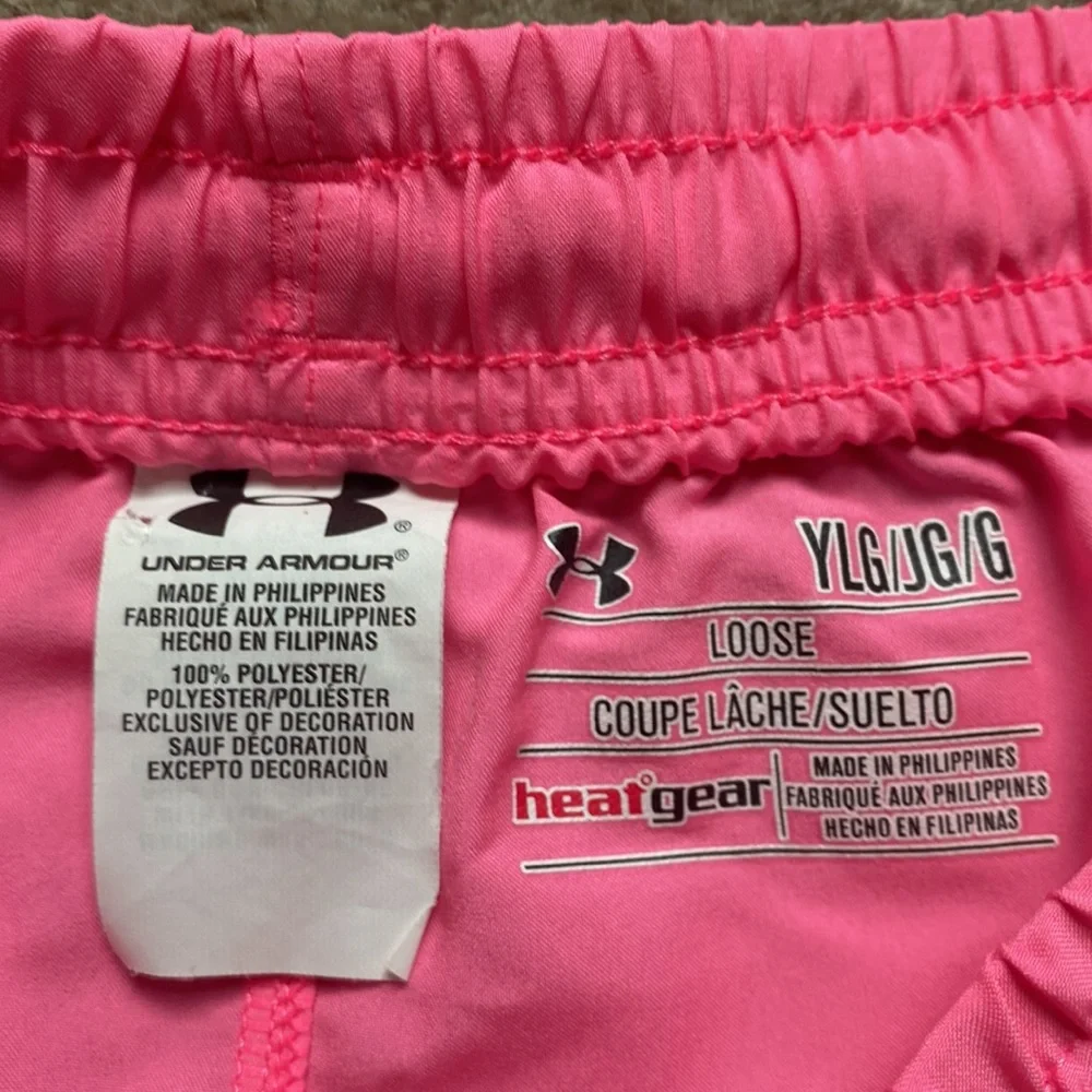 Youth Large Pink shorts - Picture 2 of 3